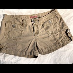 UNION BAY KHAKI SHORTS